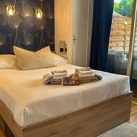 Escapade Balneaire, Piscine Privee Et A Deux Pas Des Plages Apartment *