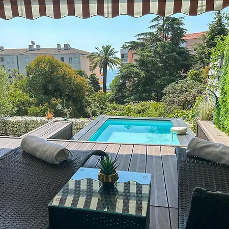 Escapade Balneaire, Piscine Privee Et A Deux Pas Des Plages Apartment Cannes
